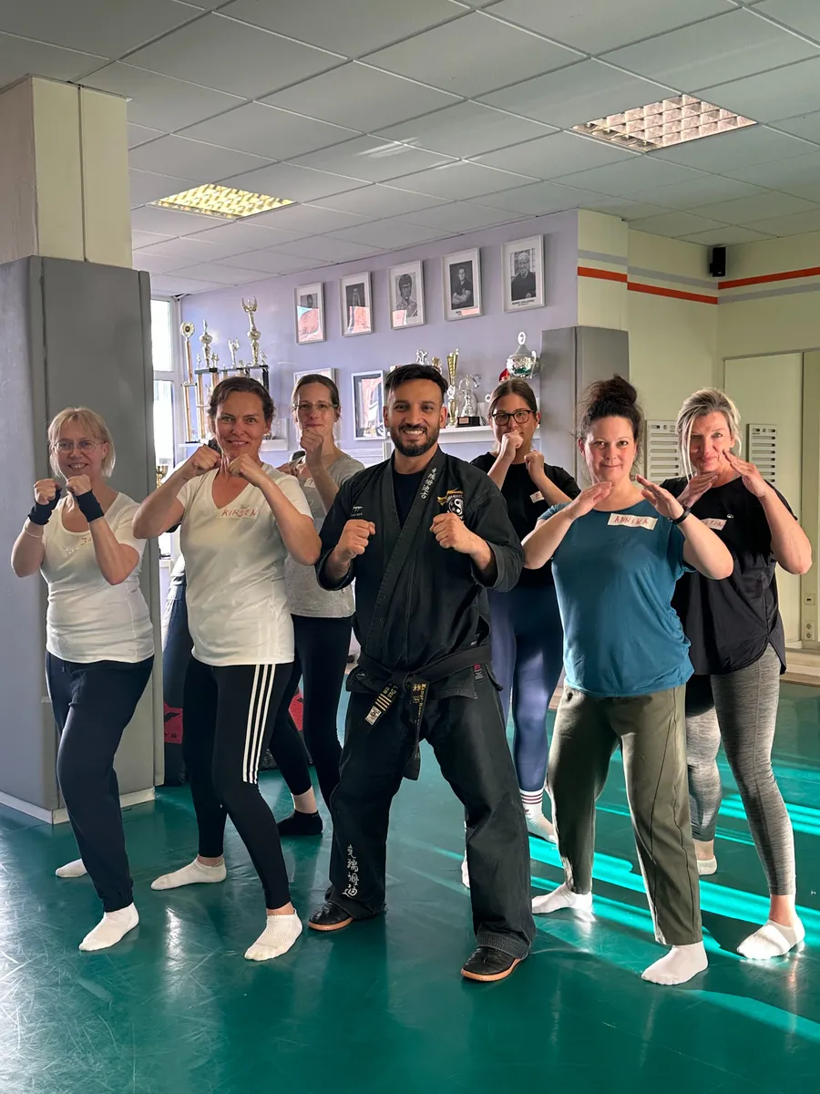 Frauen-Selbstverteidigung